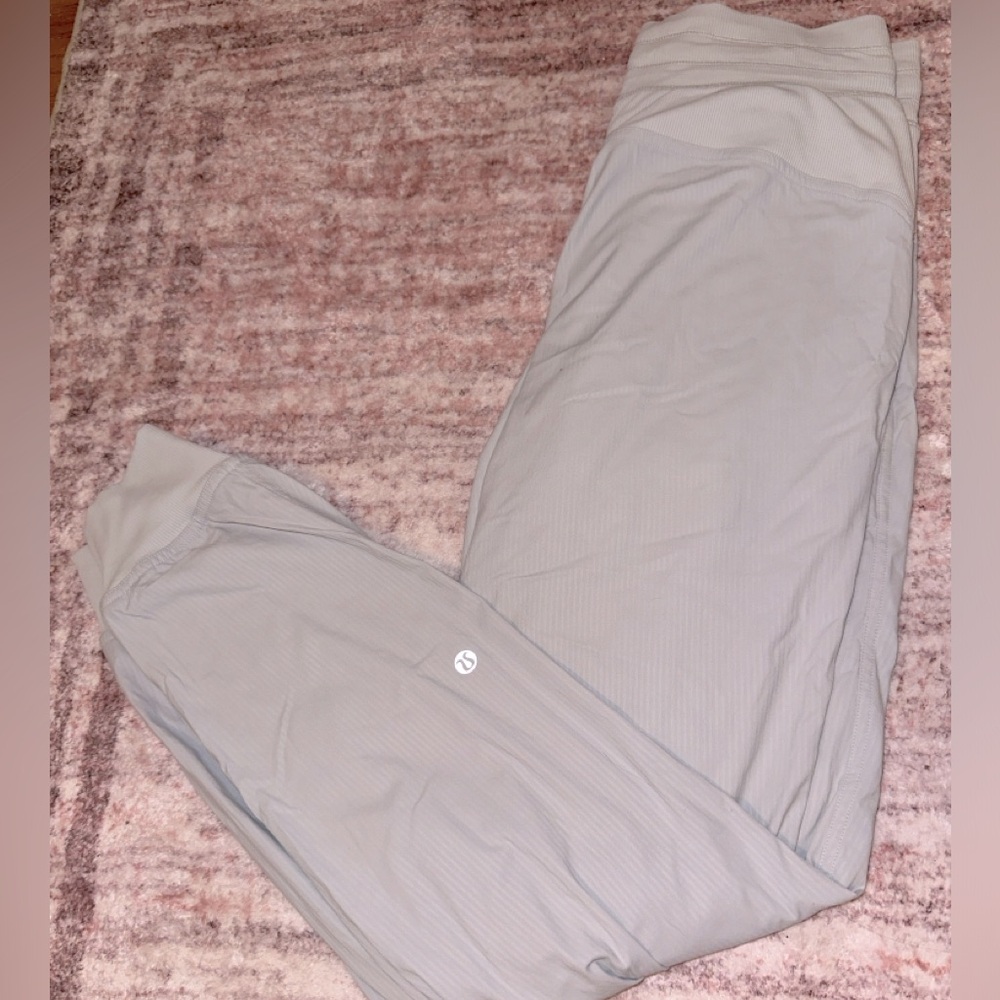 Lululemon Dance Studio Mid-Rise Jogger *Full Length (bone)
